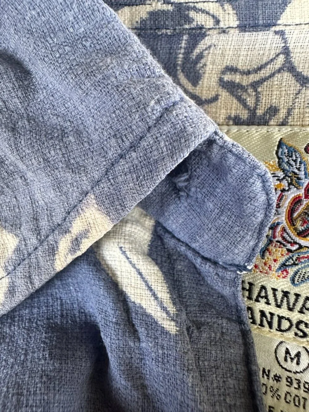 Hawaiian Sands Club Men's Floral Pattern Blue Beige Hawaiian Shirt Medium Cotton